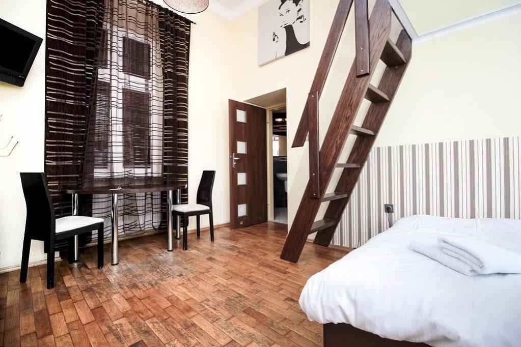 Aparthotel Kadetus 克拉科夫 外观 照片